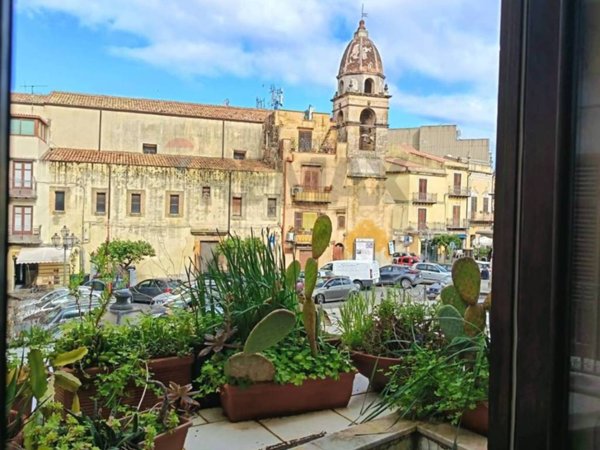 casa indipendente in vendita a Carini