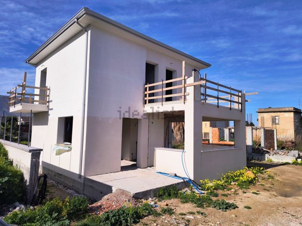 casa indipendente in vendita a Carini