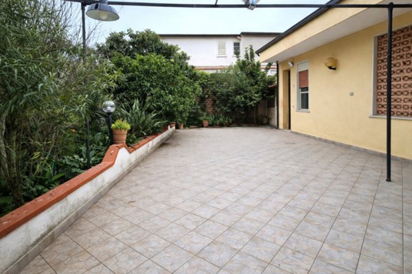 casa indipendente in vendita a Carini