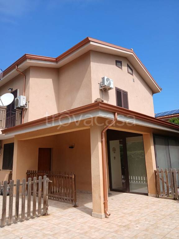 casa indipendente in vendita a Carini