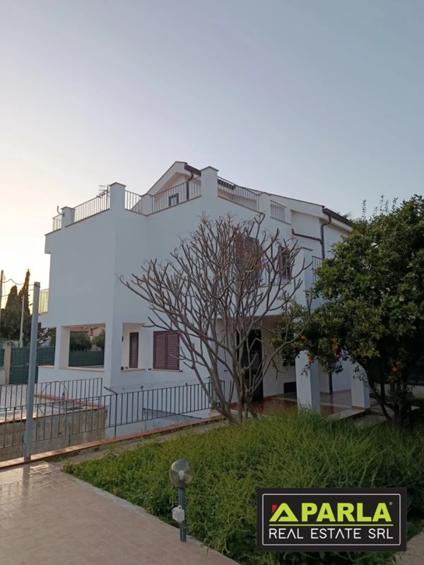 villa in vendita a Carini