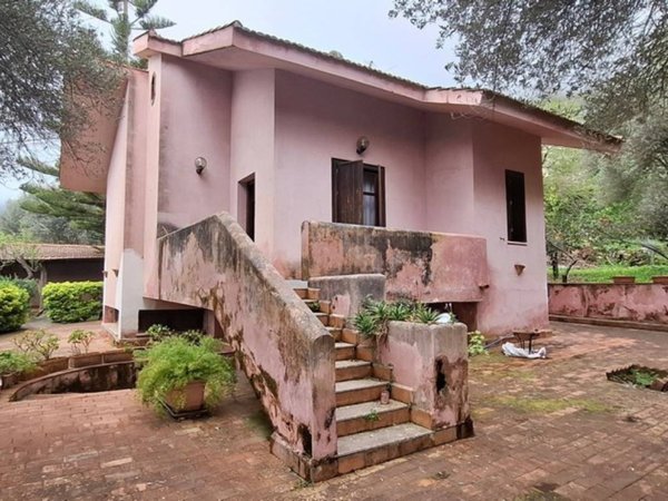 casa indipendente in vendita a Carini