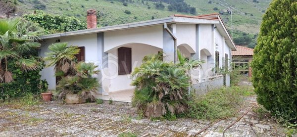 casa indipendente in vendita a Carini
