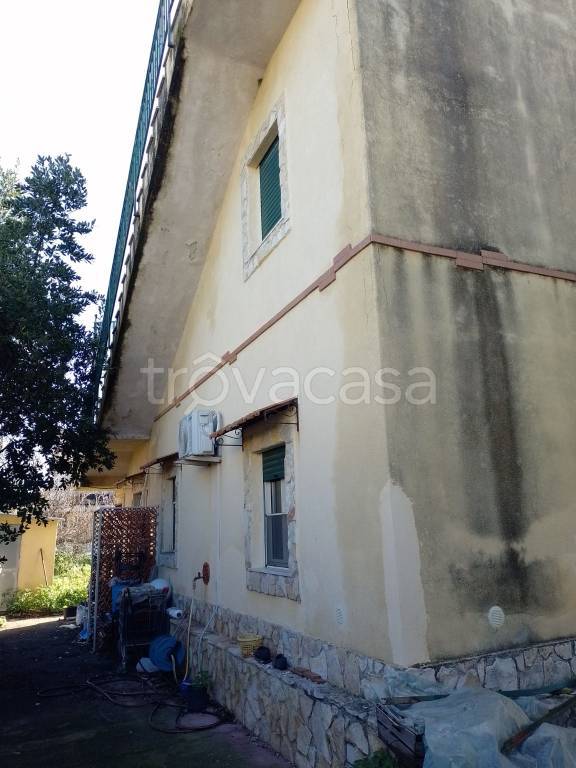 casa indipendente in vendita a Carini in zona Villagrazia di Carini