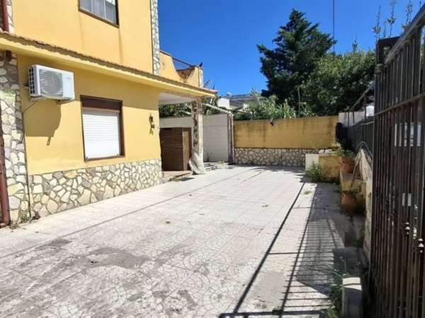 casa indipendente in vendita a Carini