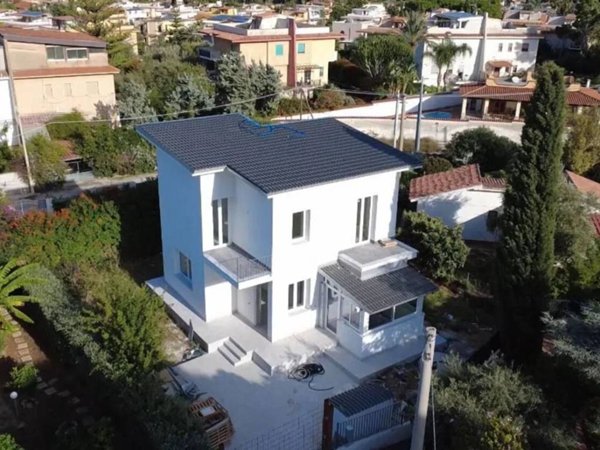 casa indipendente in vendita a Carini in zona Villagrazia di Carini