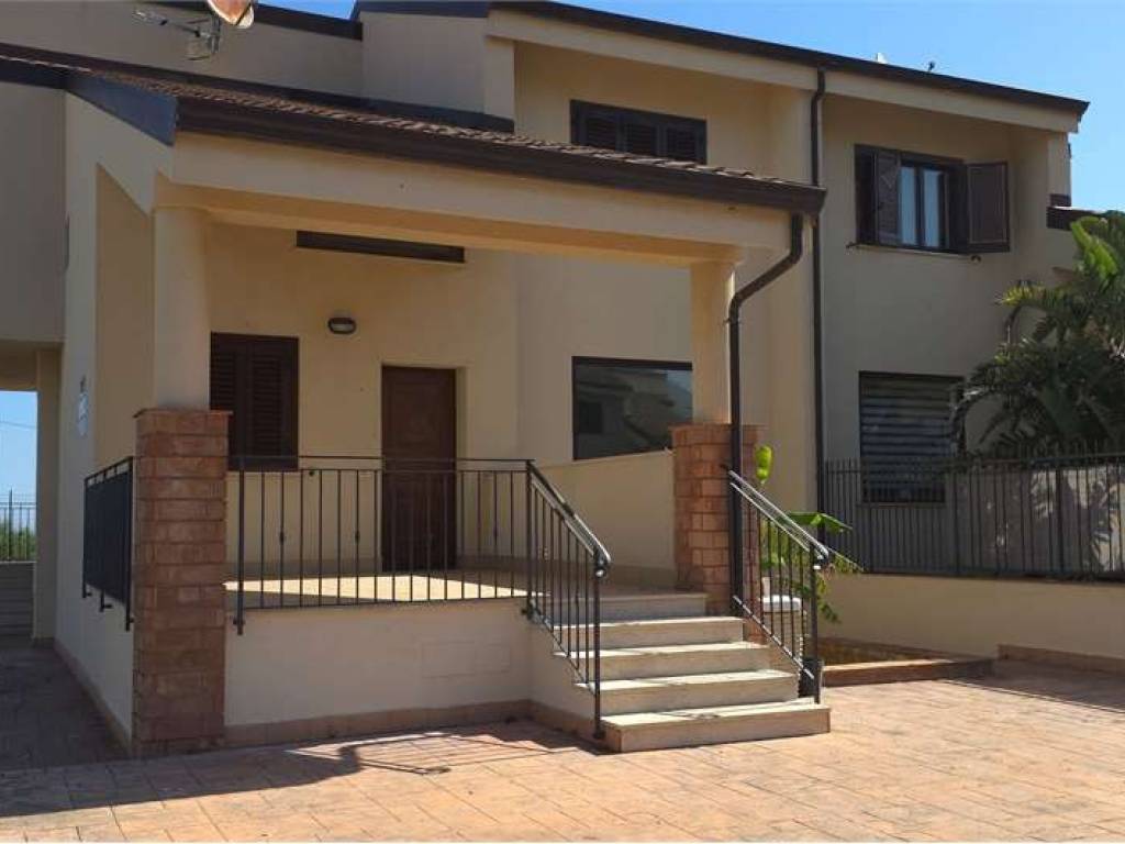 casa indipendente in vendita a Carini in zona Villagrazia di Carini