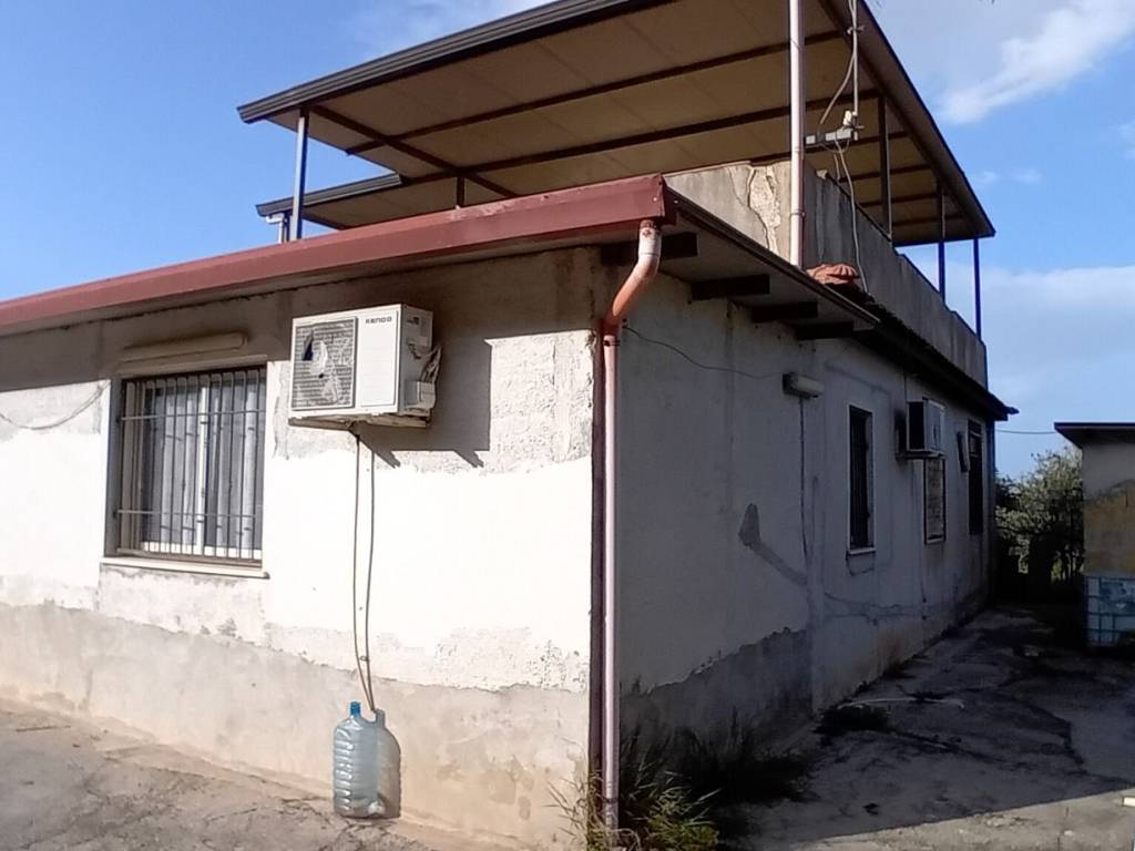 casa indipendente in vendita a Carini in zona Villagrazia di Carini