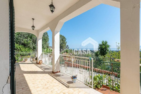 casa indipendente in vendita a Carini in zona Villagrazia di Carini
