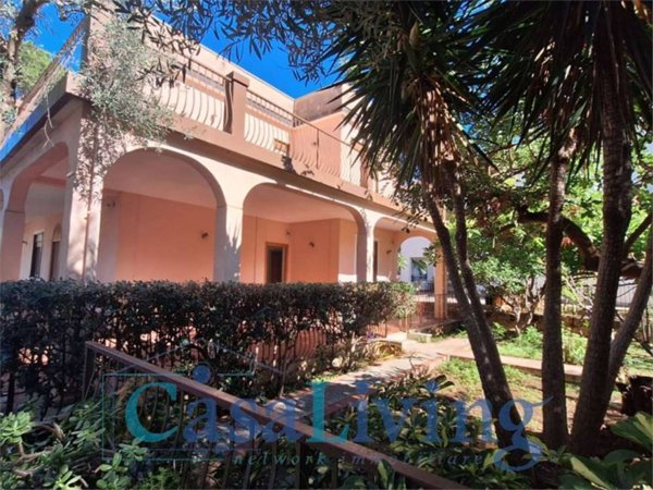 casa indipendente in vendita a Carini