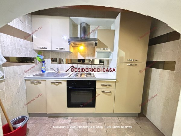 casa indipendente in vendita a Carini in zona Piraineto