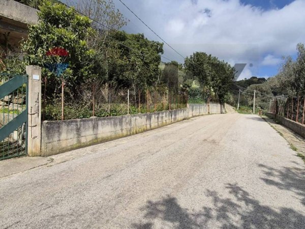 casa indipendente in vendita a Carini