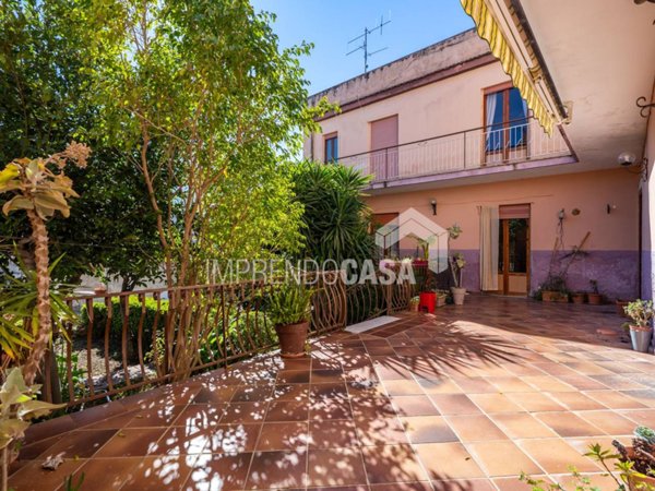 casa indipendente in vendita a Carini