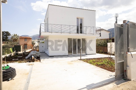 appartamento in vendita a Carini in zona Villagrazia di Carini