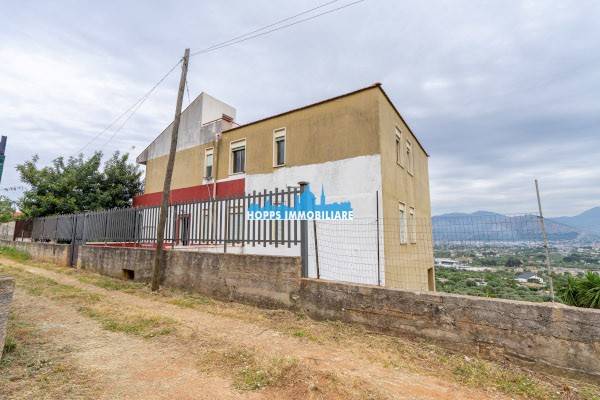 appartamento in vendita a Carini in zona Villagrazia di Carini