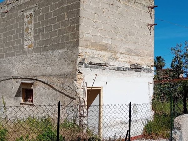 casa indipendente in vendita a Carini