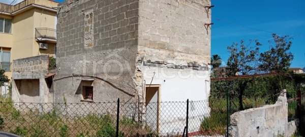 casa indipendente in vendita a Carini