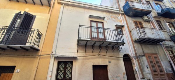 casa indipendente in vendita a Carini