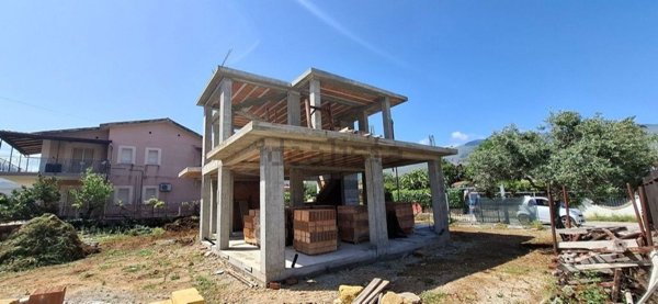 casa indipendente in vendita a Carini