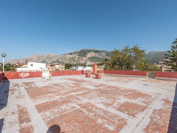casa indipendente in vendita a Carini