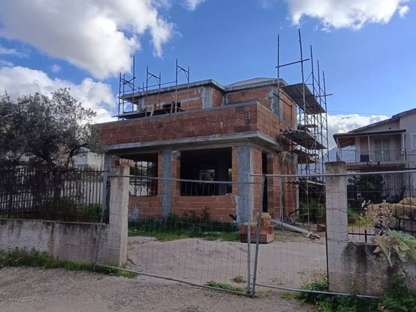 casa indipendente in vendita a Carini