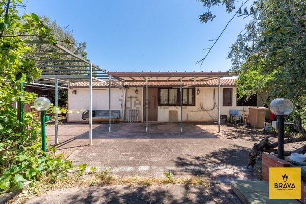casa indipendente in vendita a Carini in zona Villagrazia di Carini