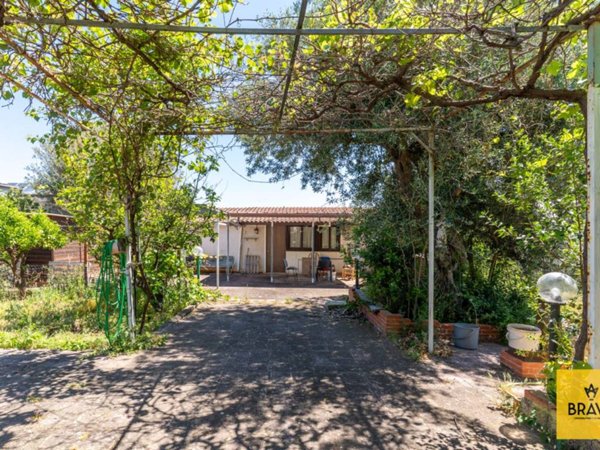 casa indipendente in vendita a Carini in zona Villagrazia di Carini