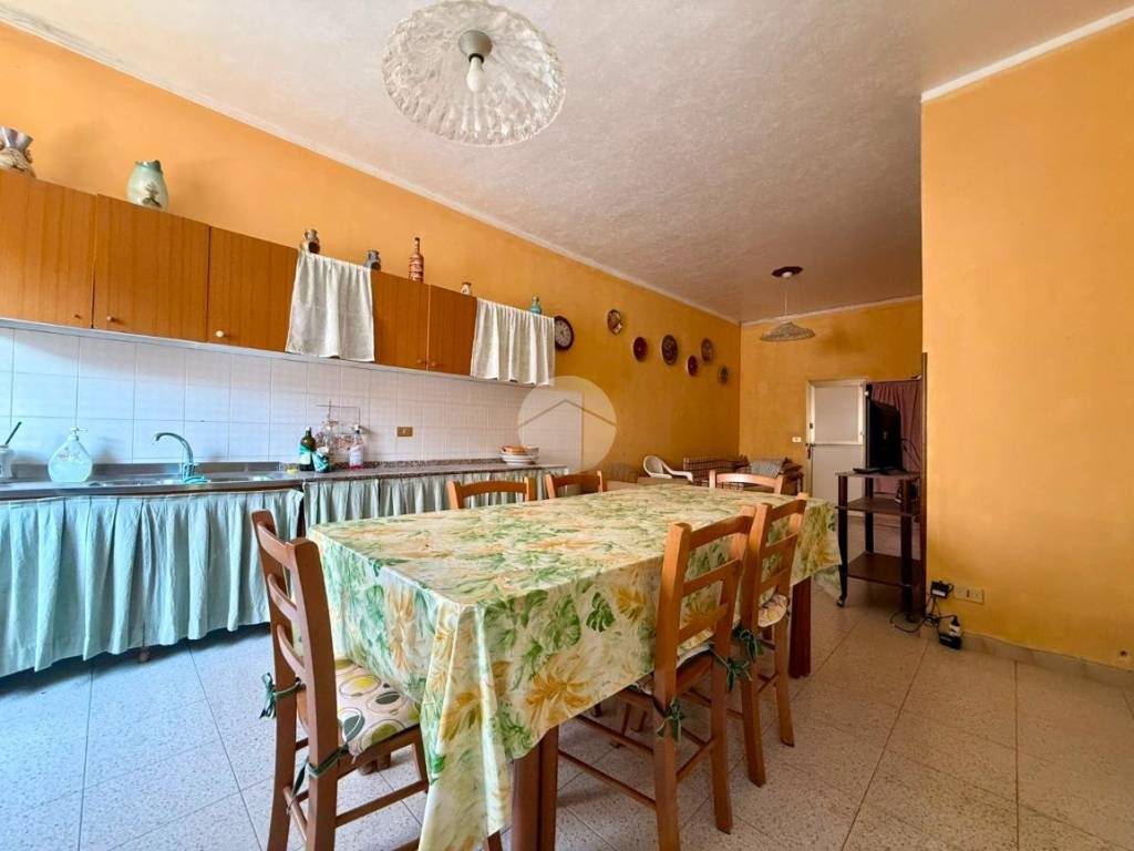 intera palazzina in vendita a Carini