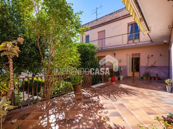 casa indipendente in vendita a Carini