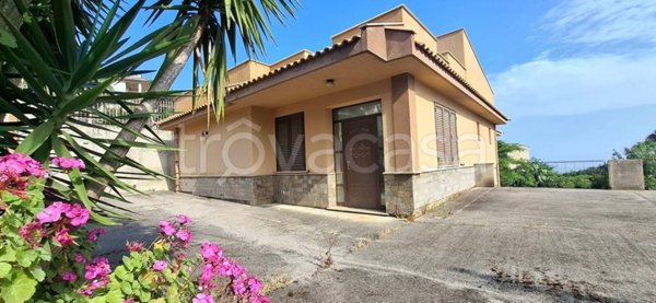 casa indipendente in vendita a Carini