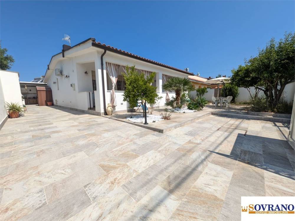 casa indipendente in vendita a Carini