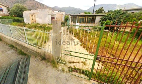 casa indipendente in vendita a Carini in zona Bivio Foresta