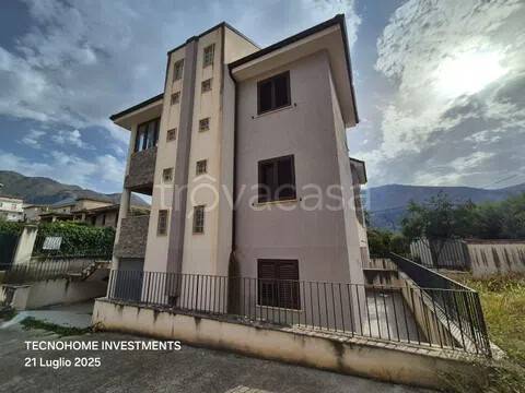 casa indipendente in vendita a Carini