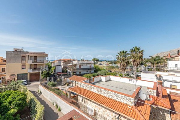 casa indipendente in vendita a Carini in zona Villagrazia di Carini
