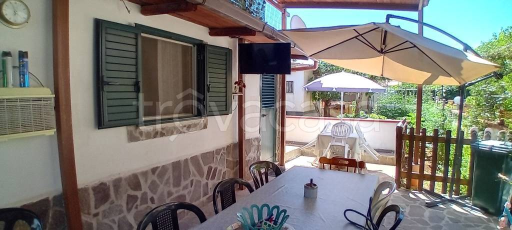 casa indipendente in vendita a Carini in zona Villagrazia di Carini