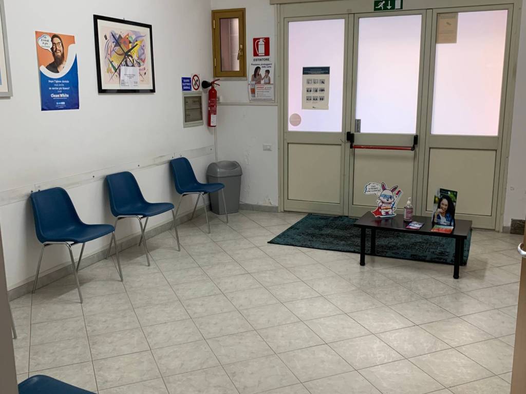 negozio in vendita a Carini