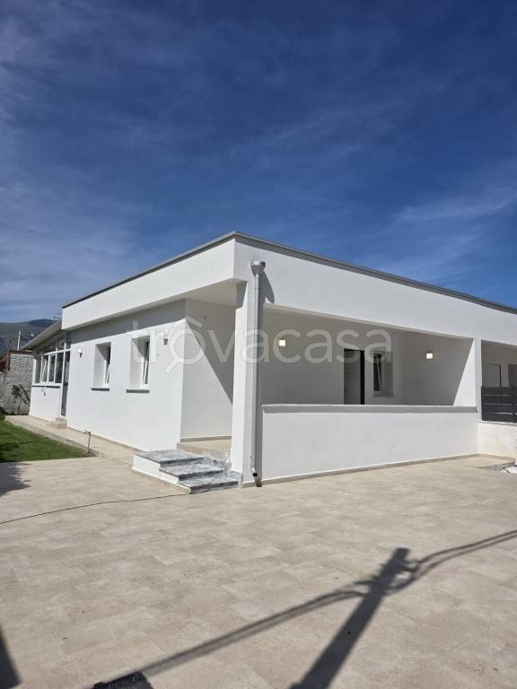 casa indipendente in vendita a Carini