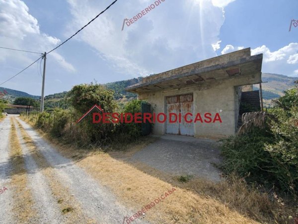 casa indipendente in vendita a Carini