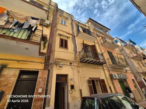 intera palazzina in vendita a Carini