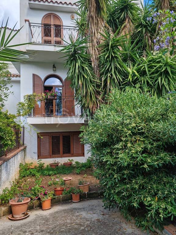 casa indipendente in vendita a Carini