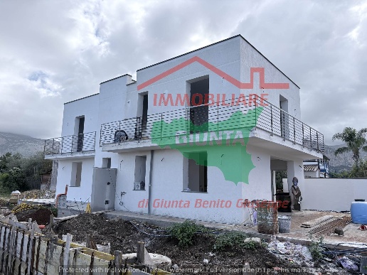 casa indipendente in vendita a Carini