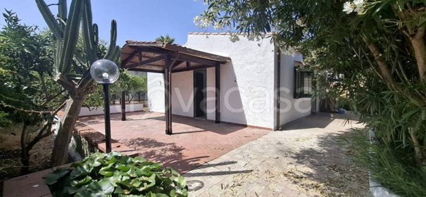 casa indipendente in vendita a Carini