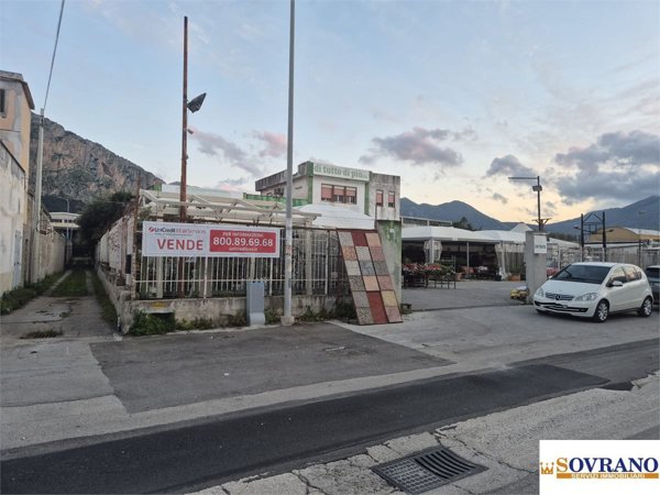 casa indipendente in vendita a Carini in zona Villagrazia di Carini