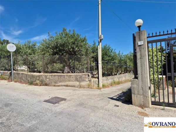 casa indipendente in vendita a Carini
