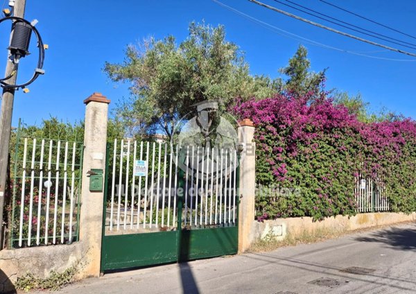 casa indipendente in vendita a Carini