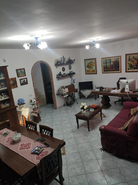 casa indipendente in vendita a Carini