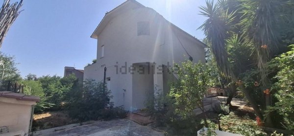 casa indipendente in vendita a Carini