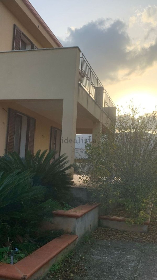 casa indipendente in vendita a Carini