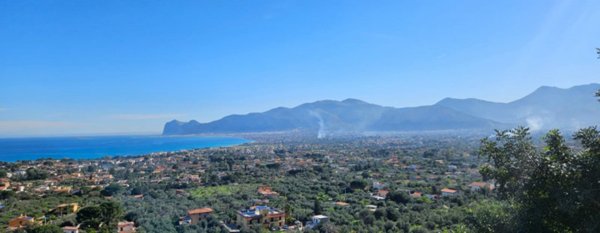 casa indipendente in vendita a Carini