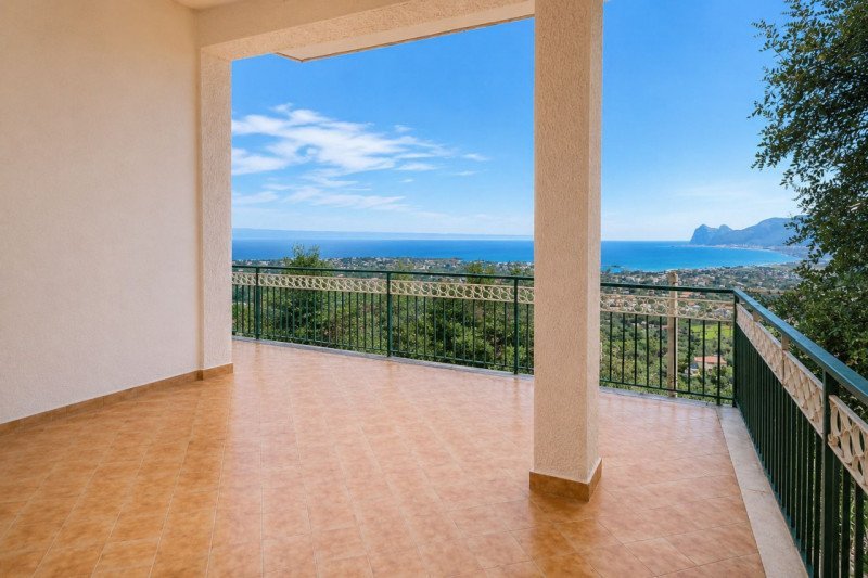 casa indipendente in vendita a Carini